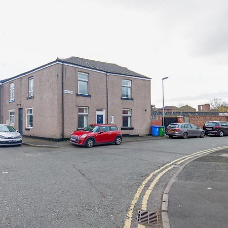 Rochdale 3 Bedroom House 2 Bath With Free Parking Sleeps 7 Exterior foto